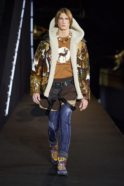 Look 27